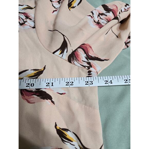 Daniel Rainn Floral Blouse - Picture 8 of 9